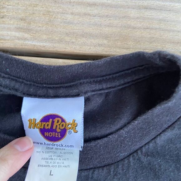 Hard Rock Hotel San Diego Classic Rock N Roll Love All, Serve All Black Tee L - Picture 3 of 4